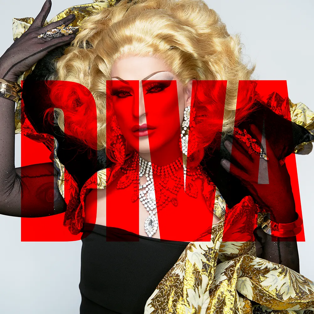 Fotografía de portada para la artista Chris Mental. La drag queen de Palma posa con vestuario de show para su sencillo.
